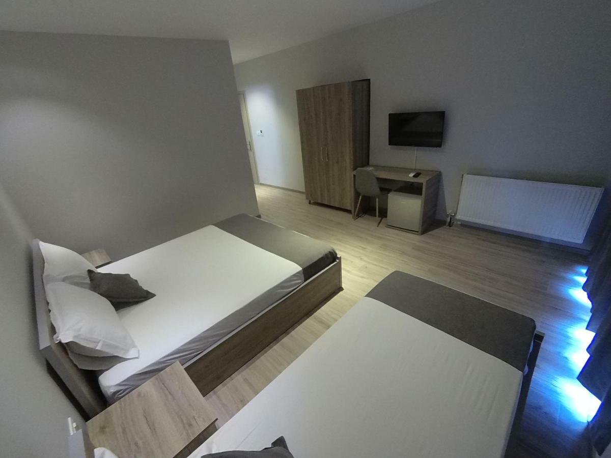 Hotel Nino