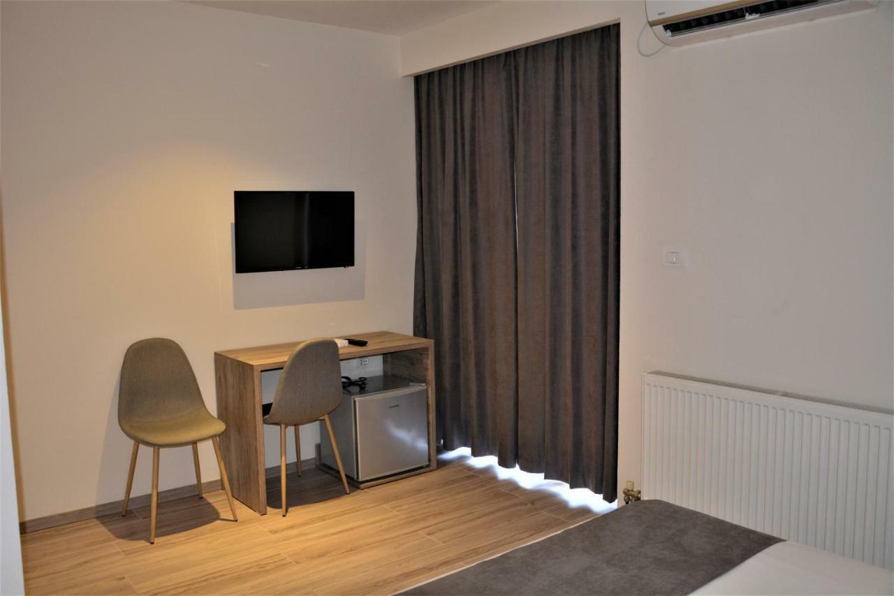 Nino Hotel
