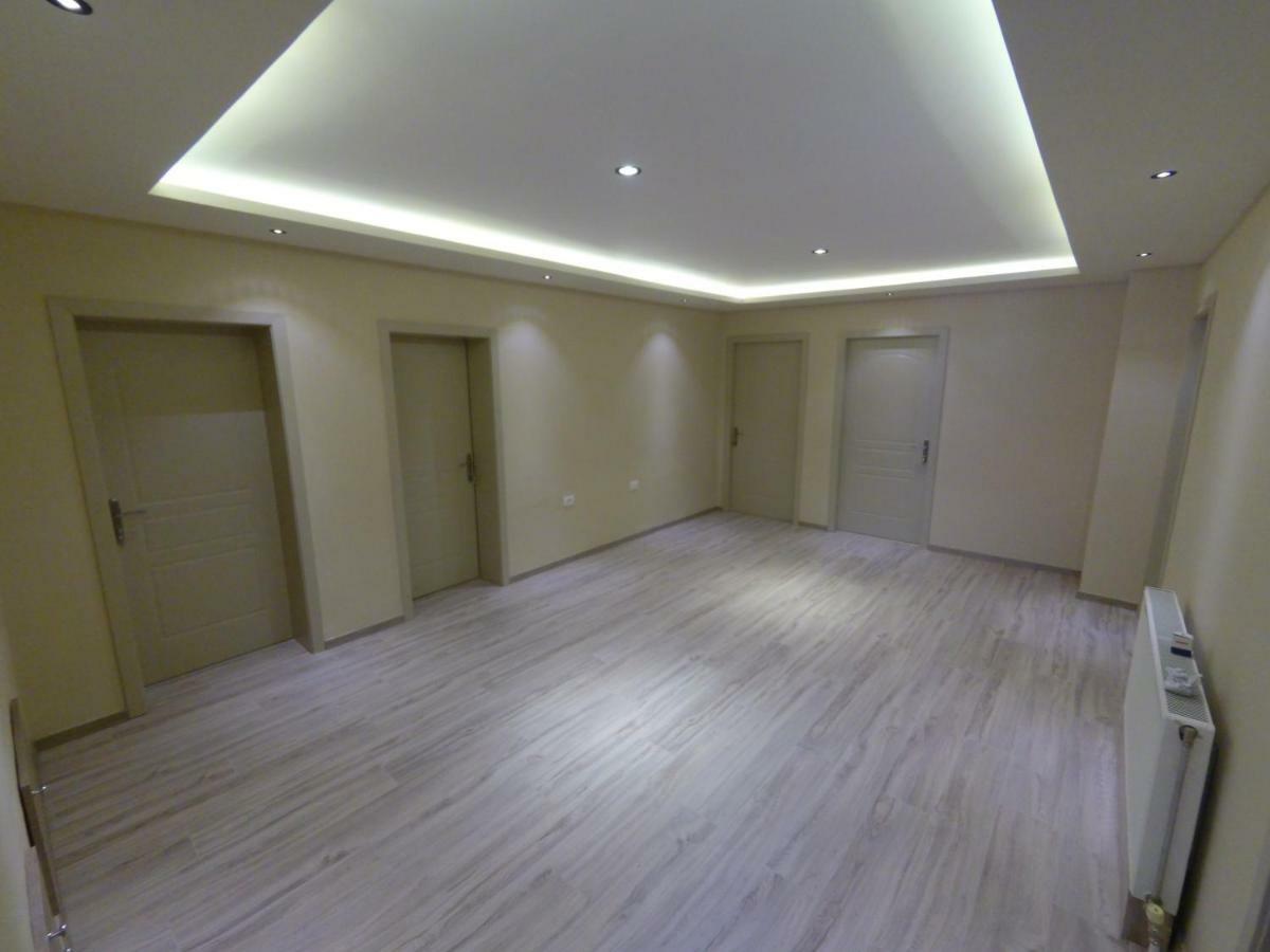 Nino Hotel
